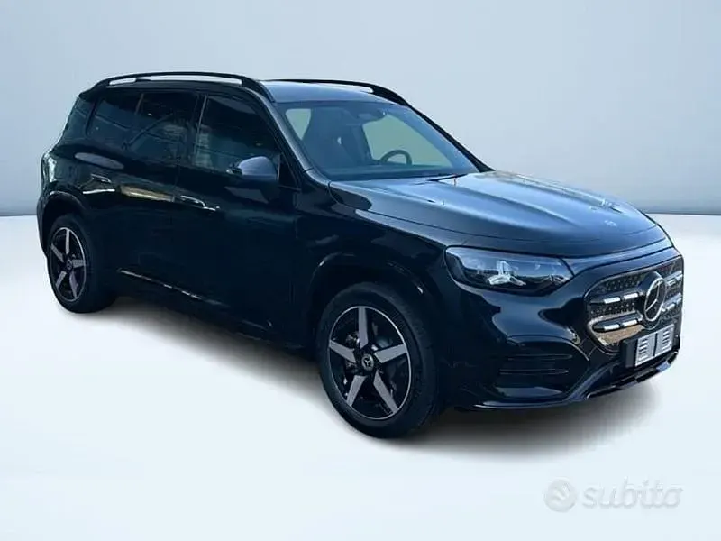 Nuova Mercedes 350 AMG line 22 kW (30 CV) 2026 Nero Berlina