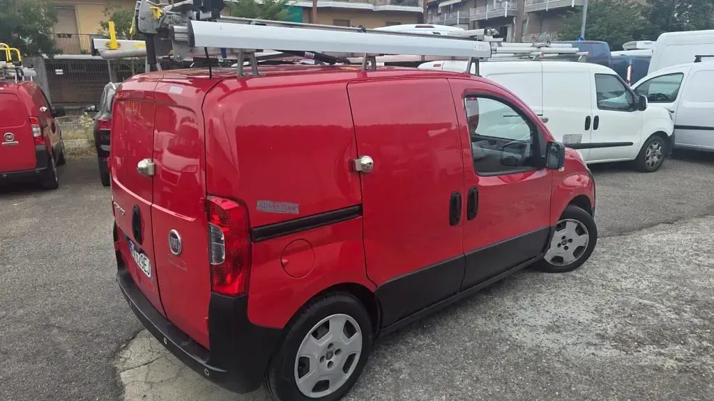 Usata Fiat Fiorino 95 CV (69 kW) 2018 Rosso / pastello Monovolume