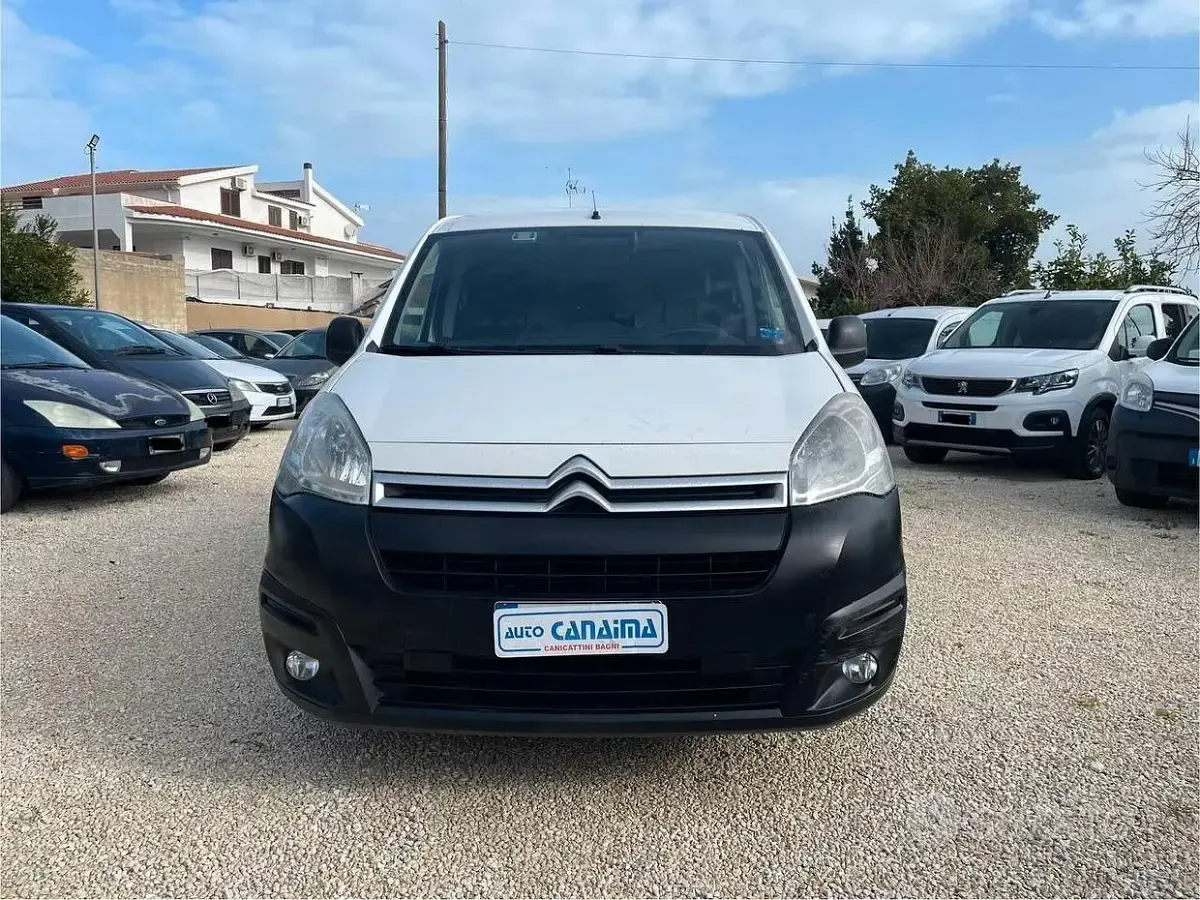 Usata Citroën Berlingo 75 CV (55 kW) 2016 Bianco Monovolume