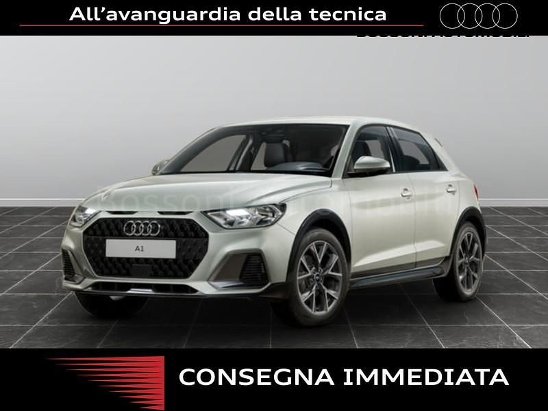 Argento Nuova 2025 Audi A1 Business Due volumi | 30.440 € (Buon prezzo) - Immagine 1/4