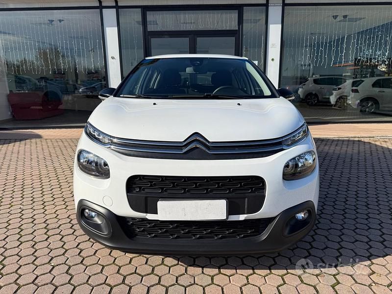 Bianco Usata 2018 Citroën C3 PureTech Tre volumi | 9500 € (Buon prezzo) - Immagine 1/4