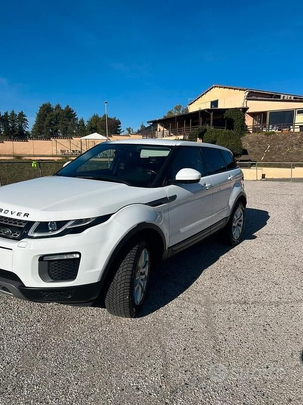 Usata Land Rover Range Rover evoque 150 CV (110 kW) 2017 Bianco SUV