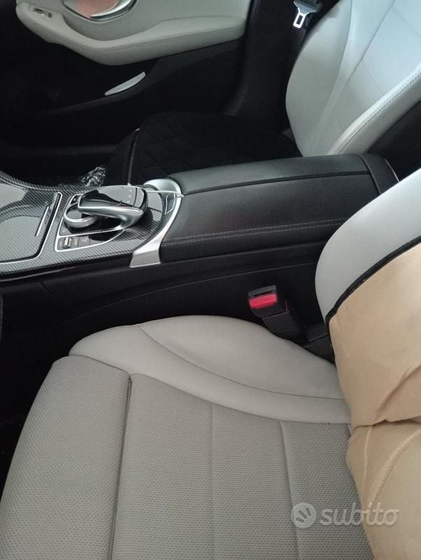 Usata Mercedes C220 170 CV (125 kW) 2014 Blu Berlina