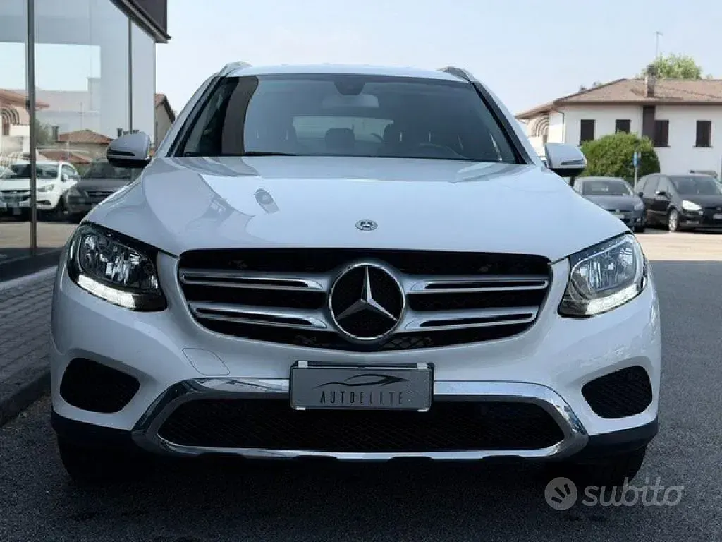 Usata Mercedes GLC220 Executive 170 CV (125 kW) 2018 Bianco SUV