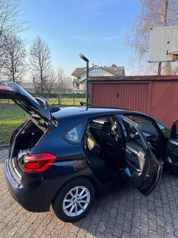 Usata BMW 216 Active Tourer Luxury Line 116 CV (85 kW) 2017 Blu/azzurro Monovolume