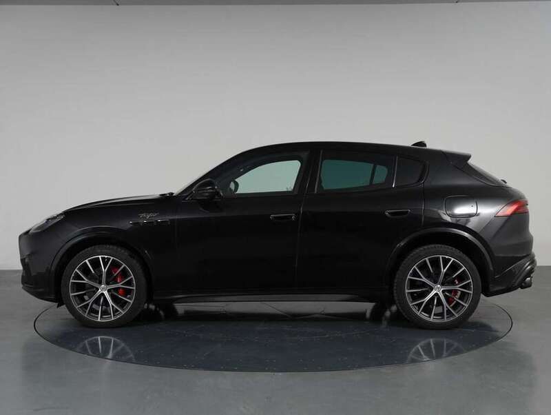 Begagnad Maserati Grecale 531 HK (390 kW) 2023 Svart SUV