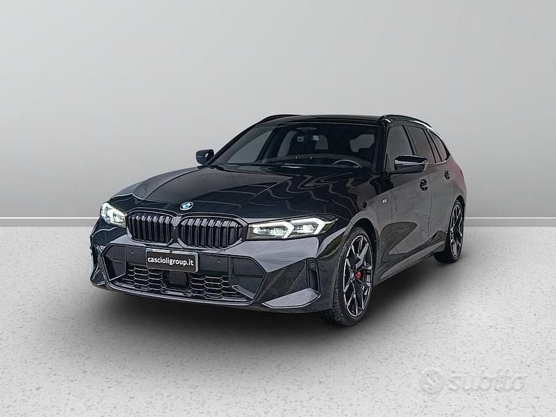 Usata BMW 320e Comfort Edition 190 CV (139 kW) 2025 Nero Station wagon