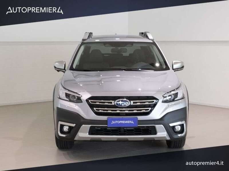 Usata Subaru Outback Premium 169 CV (124 kW) 2024 Vari colori SUV