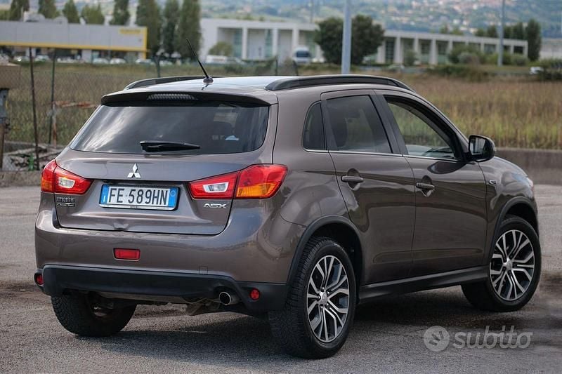 Usata Mitsubishi ASX Instyle 114 CV (83 kW) 2016 Grigio SUV