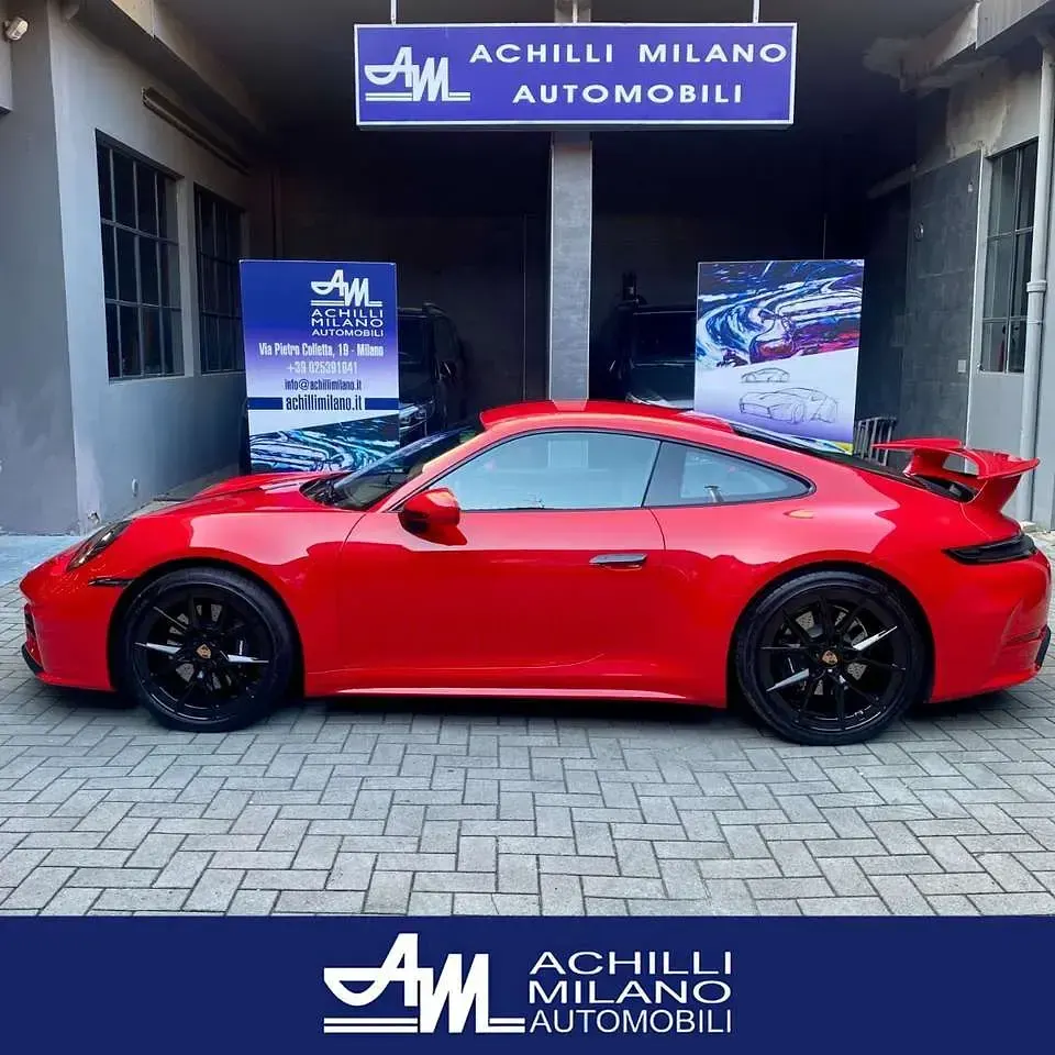 Usata Porsche 911 Carrera 394 CV (289 kW) 2025 Rosso guards red Coupé