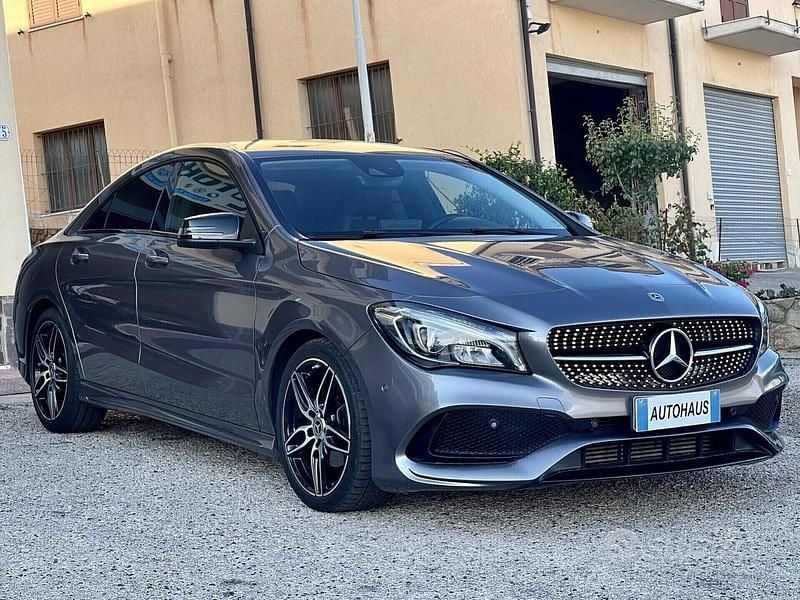 Usata Mercedes CLA200 Premium 136 CV (100 kW) 2018 Grigio Berlina