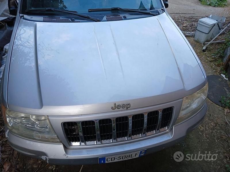 Usata Jeep Grand Cherokee Overland 2003 Grigio SUV