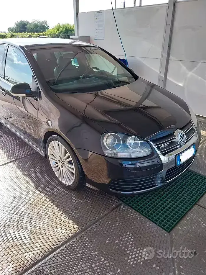 Usata VW Golf V R 250 CV (183 kW) 2007 Nero Berlina
