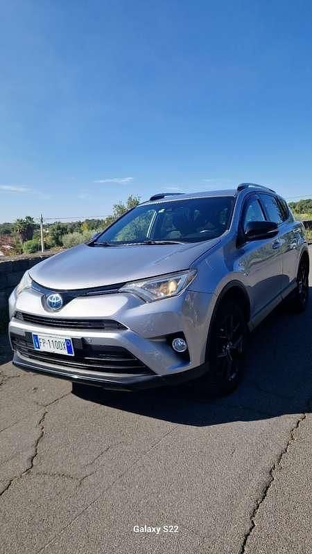 Usata Toyota RAV4 Hybrid 155 CV (114 kW) 2018 SUV