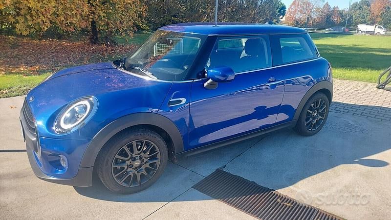 Usata Mini ONE 102 CV (75 kW) 2020 Blu Utilitaria