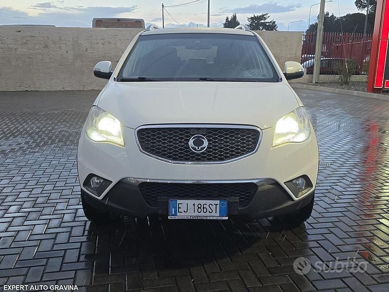 Usata Ssangyong (KGM) Korando 175 CV (128 kW) 2012 Bianco SUV