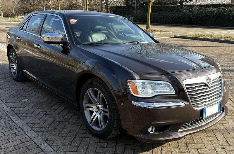 Usata Lancia Thema Gold 190 CV (139 kW) 2013 Berlina