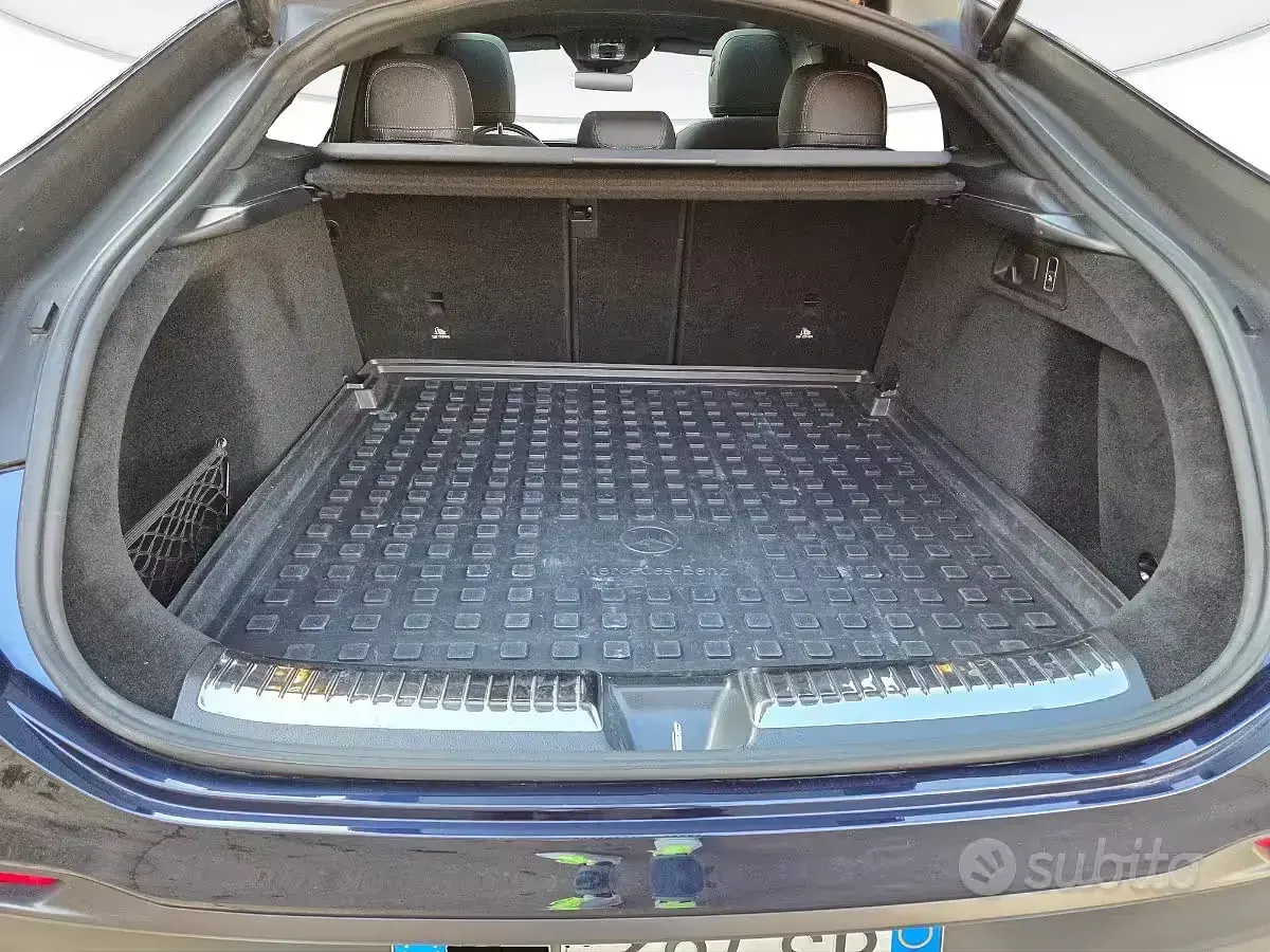 Usata Mercedes GLE300 Premium 272 CV (200 kW) 2022 Bluazzurro SUV