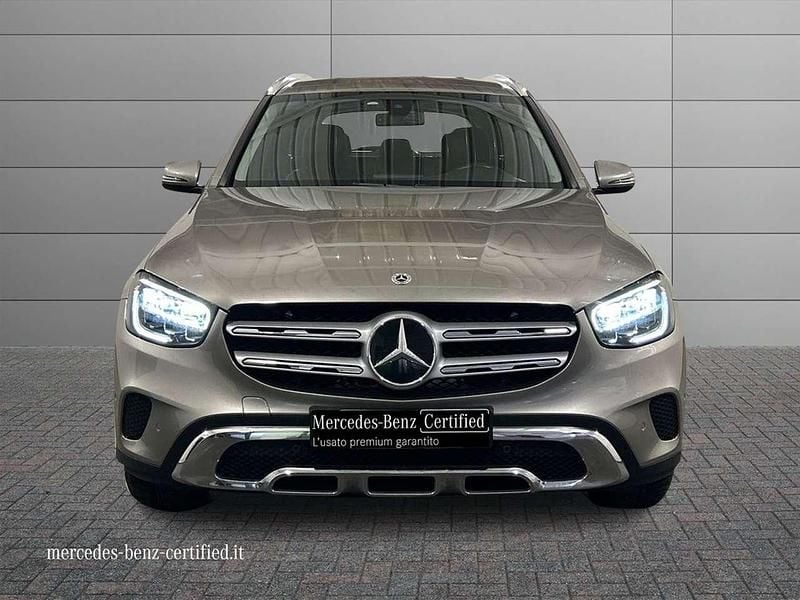 Usata Mercedes GLC220 Business 194 CV (142 kW) 2022 Argento mojave SUV