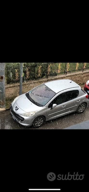 Usata Peugeot 207 2007 Grigio Utilitaria