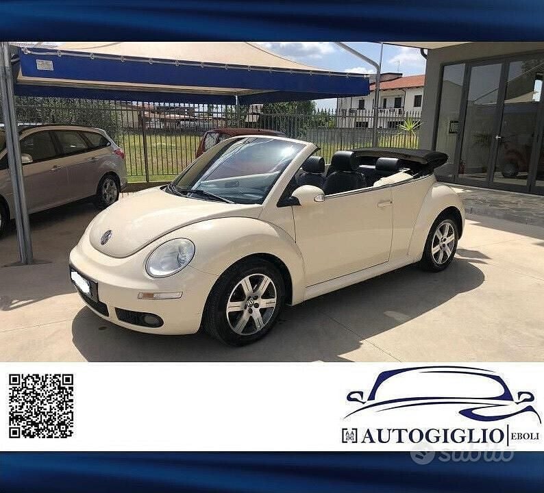 Usata VW Beetle Cabriolet 105 CV (77 kW) 2006 Beige Cabrio