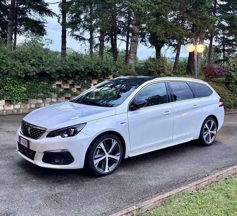 Bianco Usata 2019 Peugeot 308 SW GT-line Station wagon | 9200 € (Buon prezzo) - Immagine 1/4