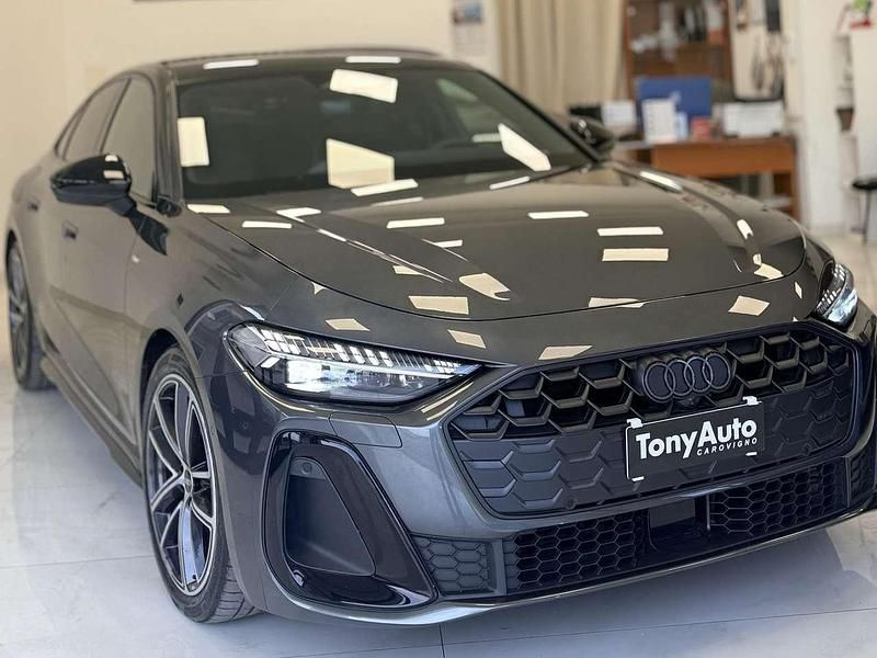 Usata Audi A5 S-Line 204 CV (150 kW) 2025 Grigio daytona Berlina