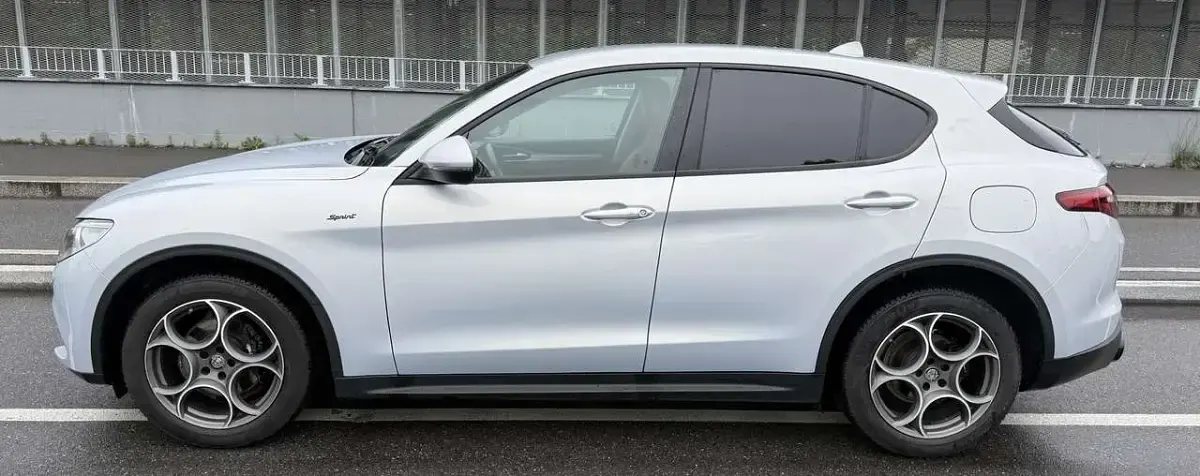 Usata Alfa Romeo Stelvio Sprint 190 CV (139 kW) 2021 Bianco lunare metallizato SUV