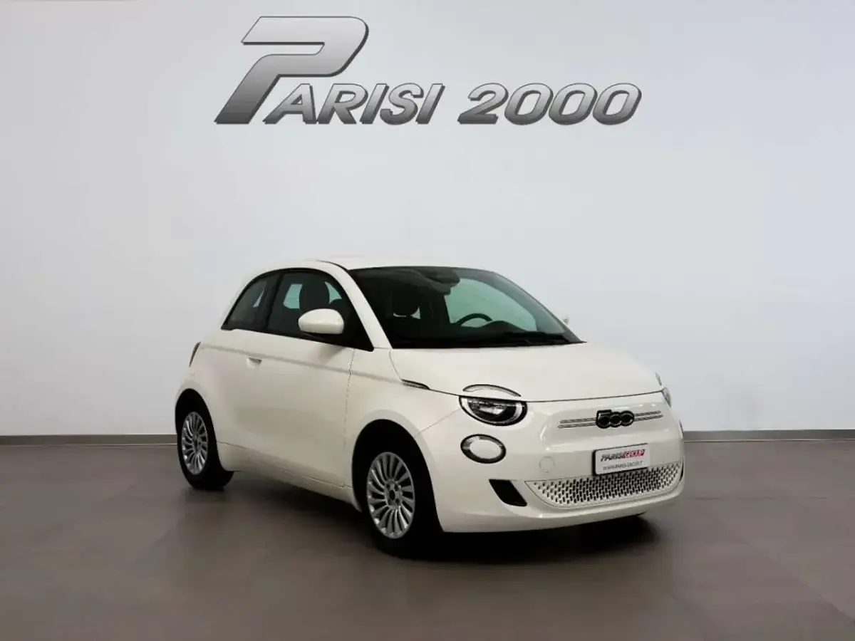 Usata Fiat 500e Action 42 kW (58 CV) 2025 Bianco Utilitaria