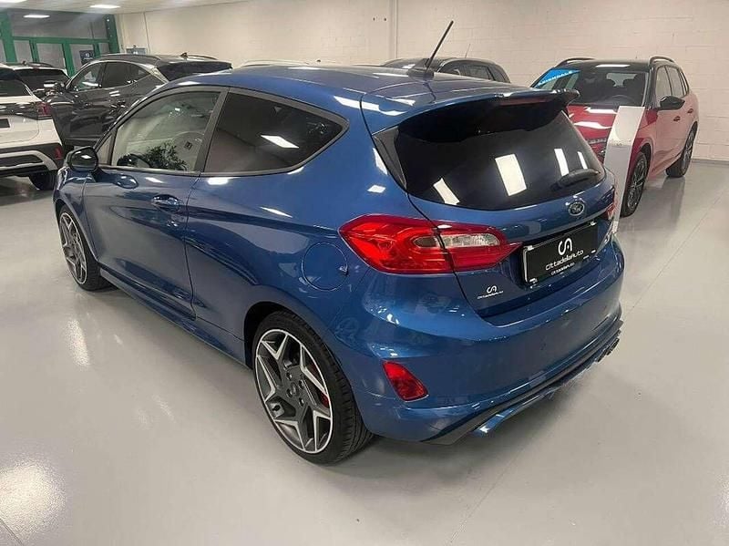 Usata Ford Fiesta ST 205 CV (150 kW) 2021 Blu perfomance Berlina