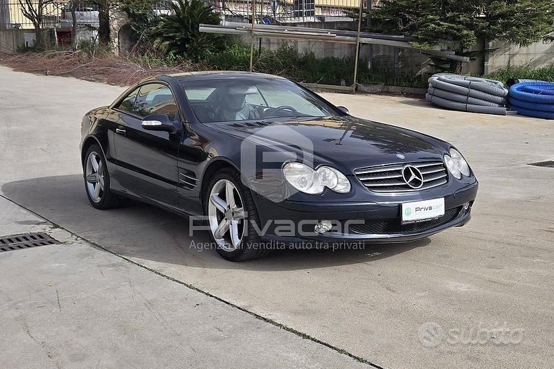 Usata Mercedes SL350 245 CV (180 kW) 2003 Blu Cabrio