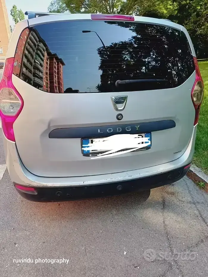 Usata Dacia Lodgy 82 CV (60 kW) 2014 Grigio Monovolume