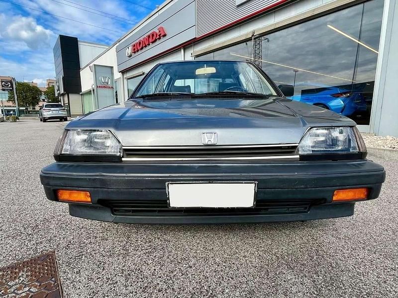 Usata Honda Civic 76 CV (55 kW) 1986 Grigio
