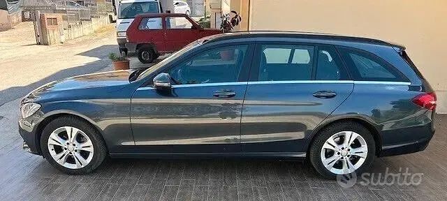 Usata Mercedes C200 Business 136 CV (100 kW) 2016 Grigio Station wagon