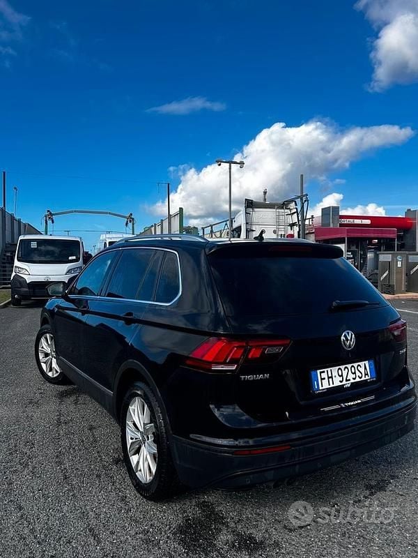 Gebraucht VW Tiguan 150 PS (110 kW) 2017 Schwarz SUV