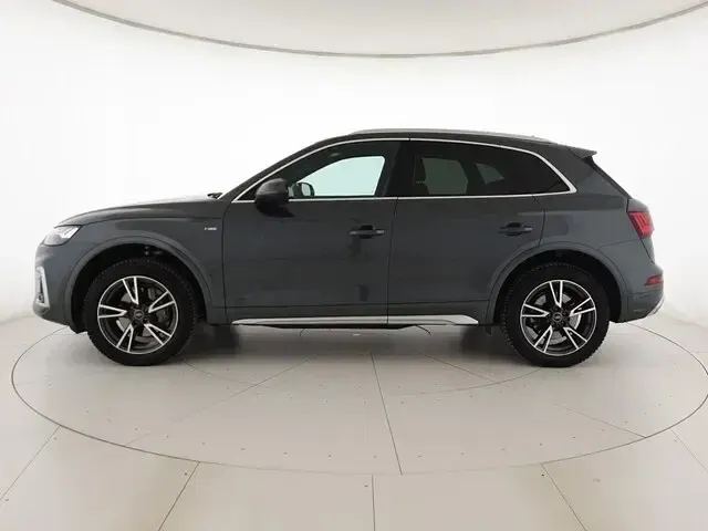 Occasion Audi Q5 S-line plus 204 ch (150 kW) 2024 Gris SUV