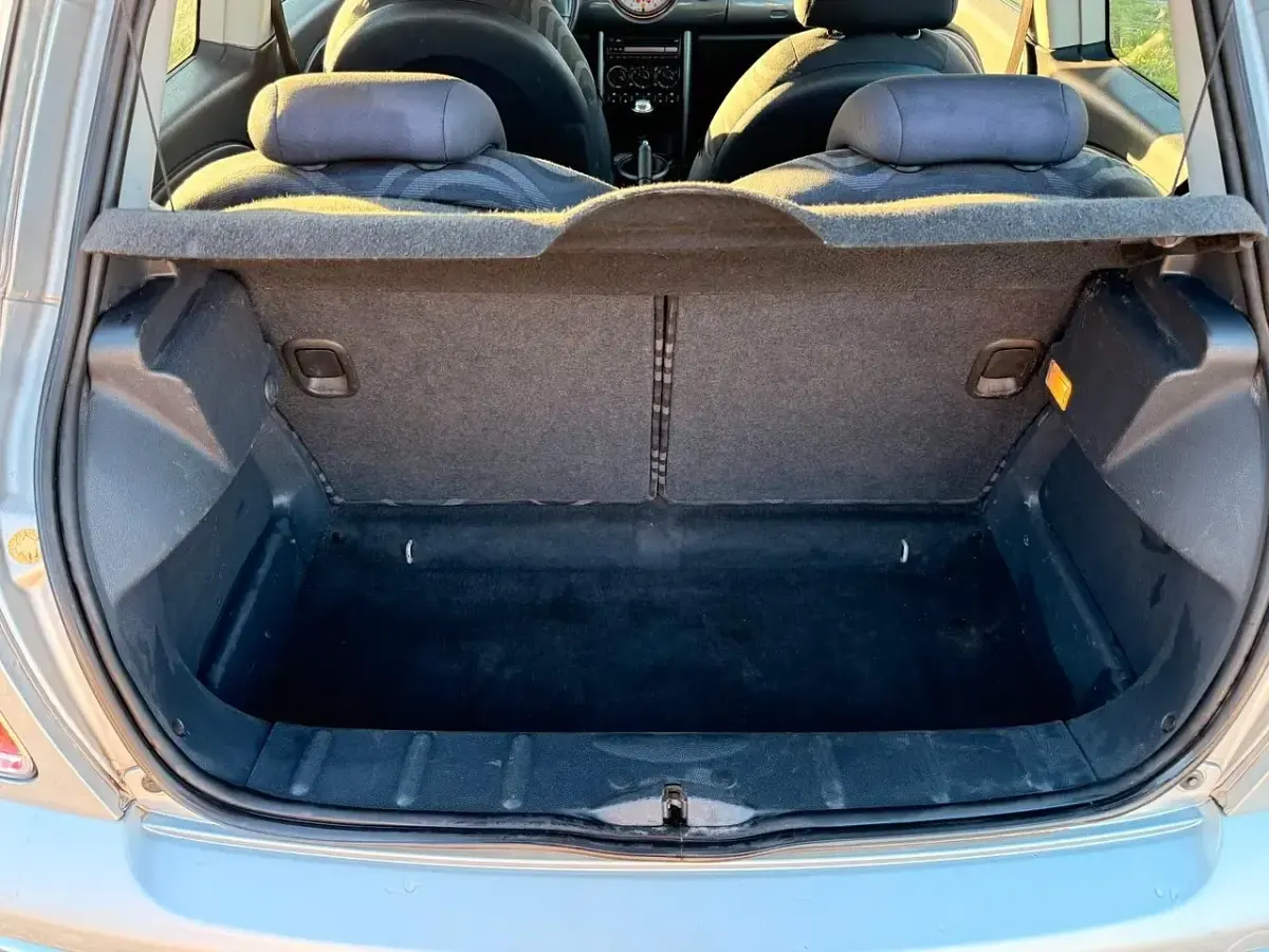Usata Mini One D 75 CV (55 kW) 2004 Argento Utilitaria