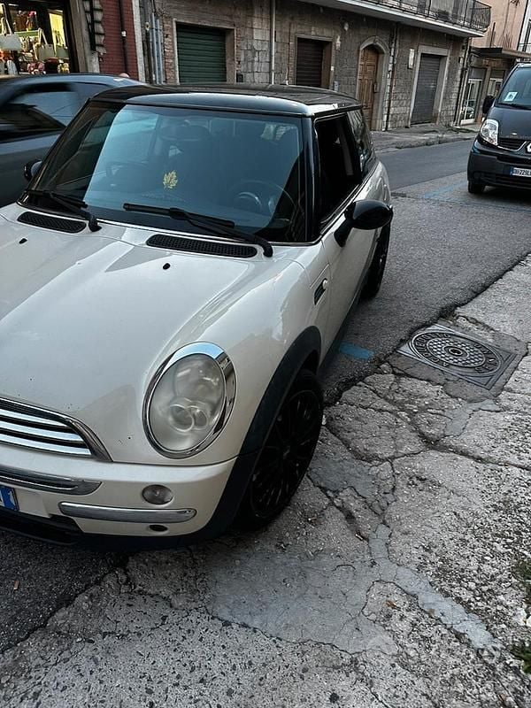 Usata Mini One D 75 CV (55 kW) 2004 Utilitaria