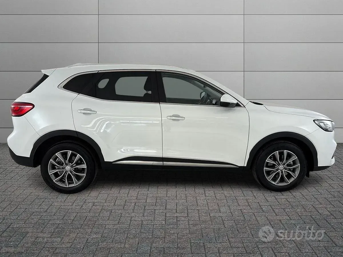 Usata MG HS Comfort 162 CV (119 kW) 2023 Bianco SUV
