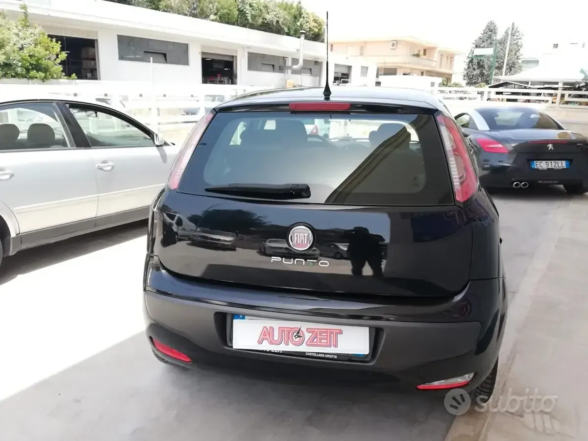 Usata Fiat Punto Evo Active 70 CV (51 kW) 2010 Nero Utilitaria