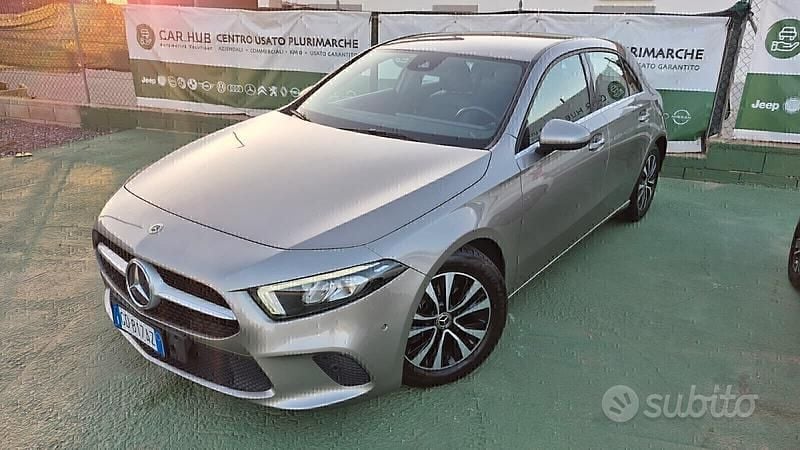 Usata Mercedes A180 Executive 116 CV (85 kW) 2020 Nero Berlina