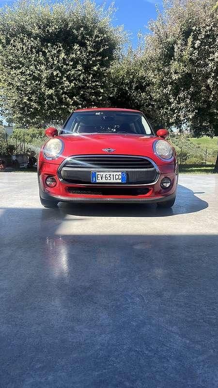 Rosso Usata 2014 Mini ONE Due volumi | 9190 € (Buon prezzo) - Immagine 1/4