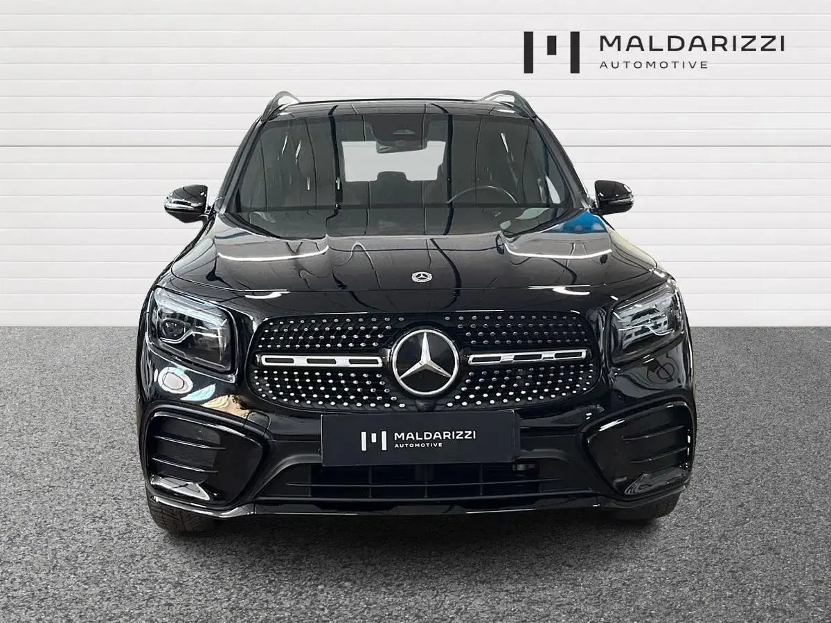 Usata Mercedes GLB200 AMG Line Premium 150 CV (110 kW) 2024 Nero notte SUV