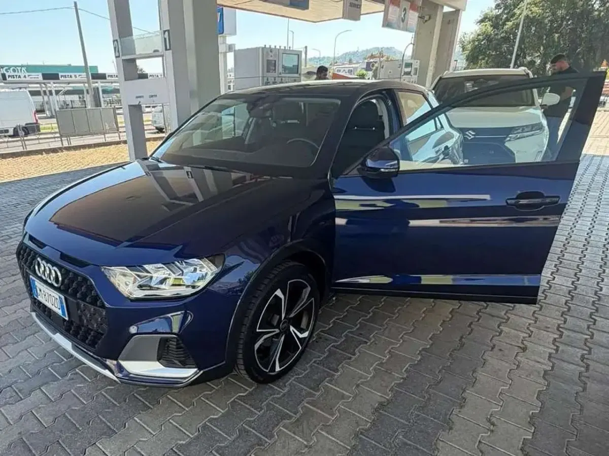 Usata Audi A1 Ambiente 95 CV (69 kW) 2023 Blu/azzurro SUV