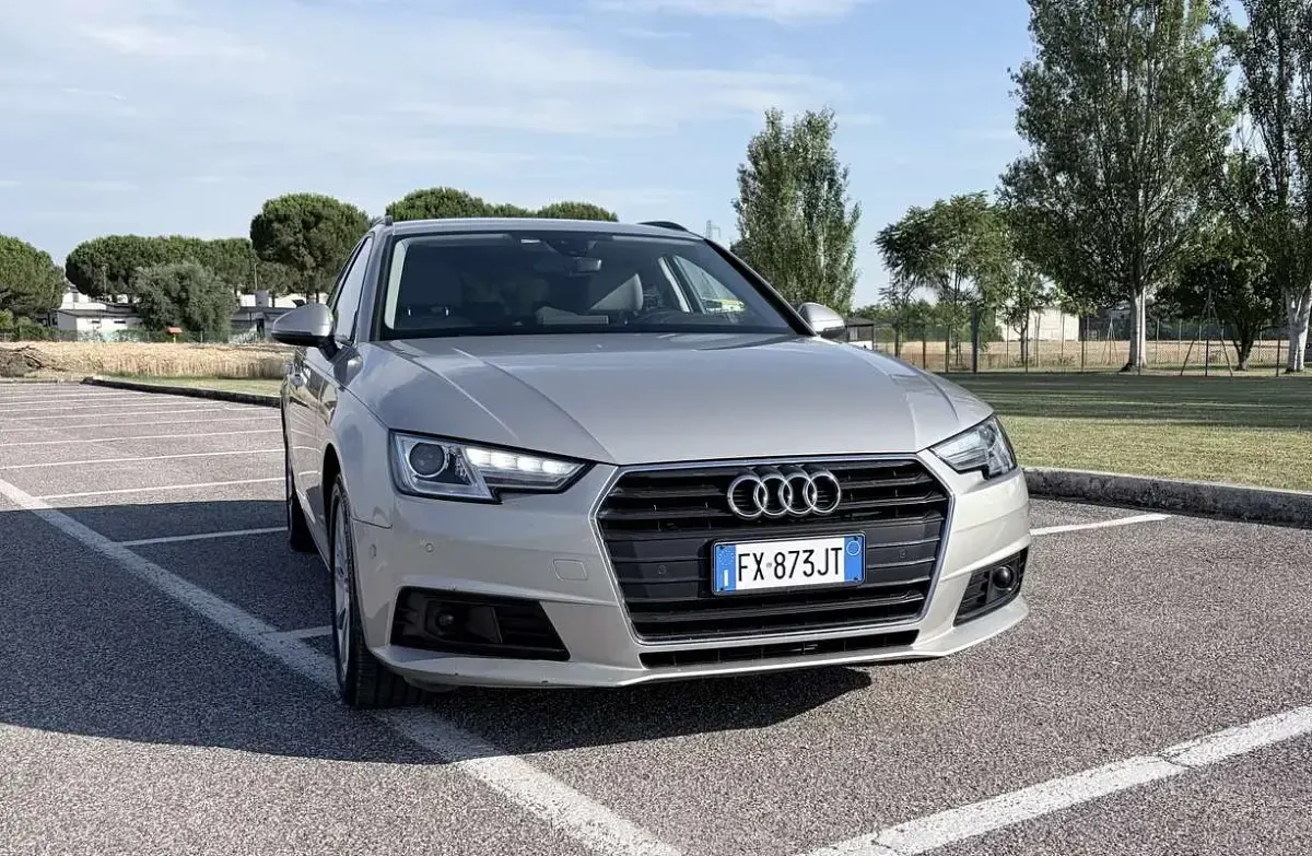 Usata Audi A4 Business 190 CV (139 kW) 2016 Grigio Station wagon