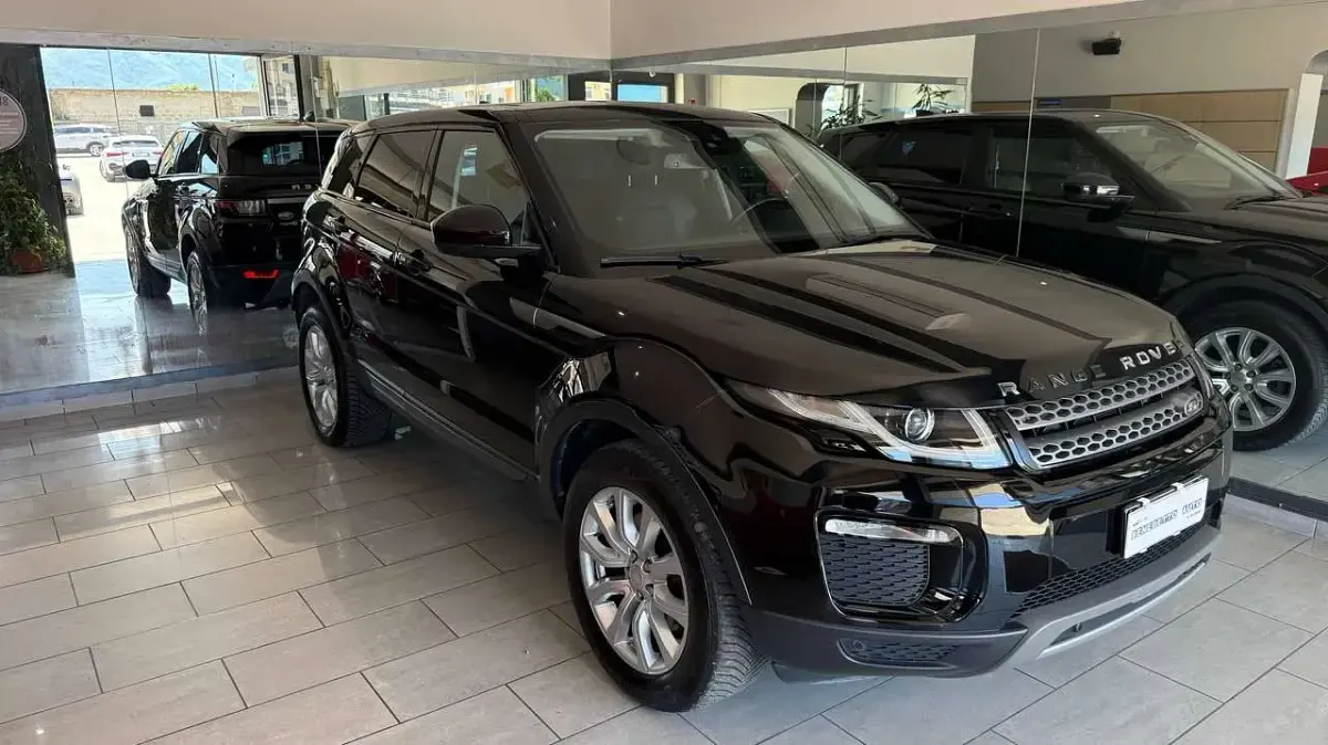 Usata Land Rover Range Rover evoque 150 CV (110 kW) 2018 Nero SUV
