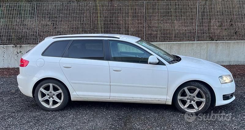 Usata Audi A3 Sportback 140 CV (102 kW) 2010 Bianco Utilitaria