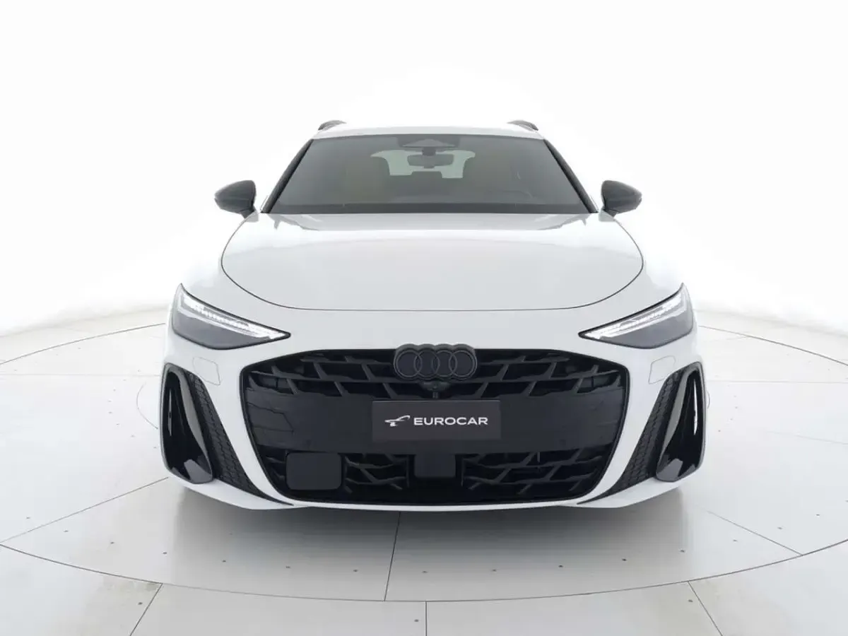 Nuova Audi A6 S-Line 299 CV (219 kW) 2026 Bianco arkona Station wagon
