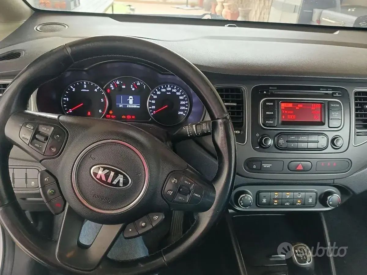 Usata Kia Carens 115 CV (84 kW) 2013 Bianco Monovolume