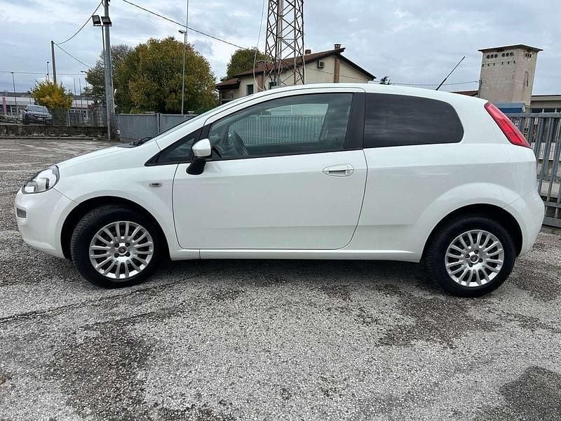 Usata Fiat Punto 75 CV (55 kW) 2015 Bianco Berlina